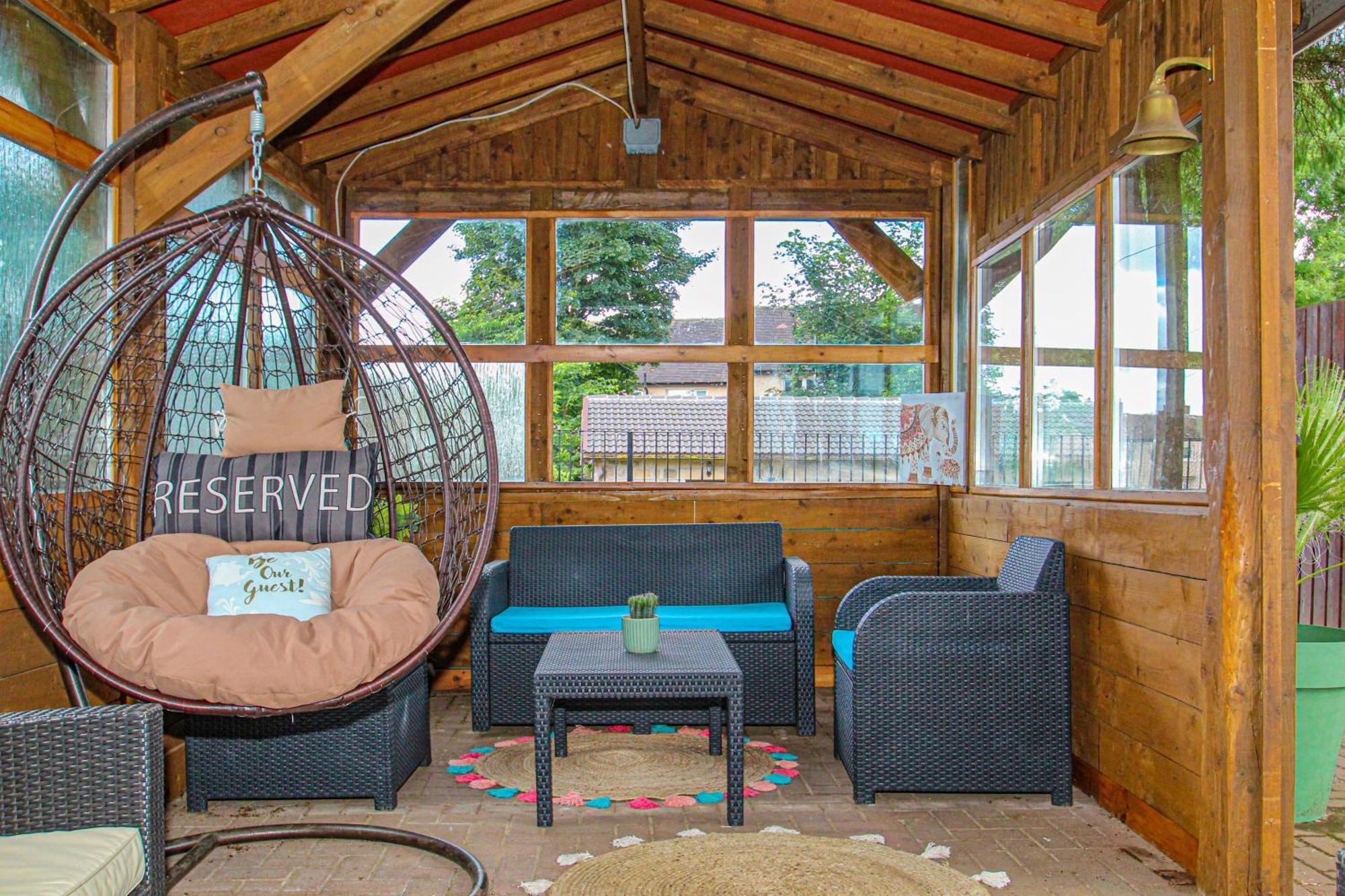 Апартаменты Lavish 2 Bed Sleeps 5 Near Lanark Carstairs Экстерьер фото